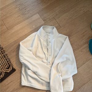 outdoor voices size large white snap up fleece